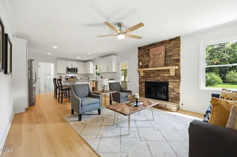 211 Meadow Drive Fuquay Varina NC 27526