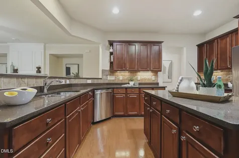 1206 Ventnor Place Cary NC 27519