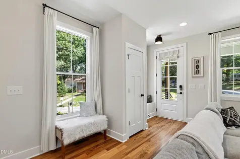 329 Grand Avenue Raleigh NC 27606