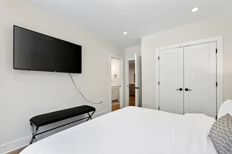 329 Grand Avenue Raleigh NC 27606