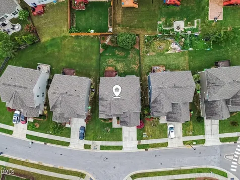 1787 Hammocks Beach Trail Apex NC 27502