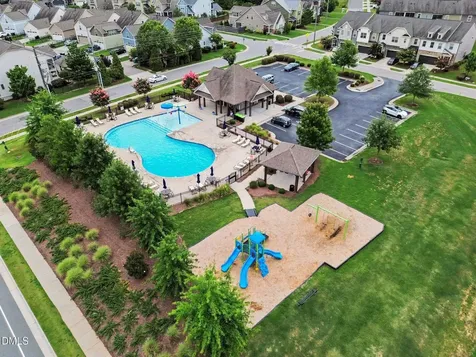 1787 Hammocks Beach Trail Apex NC 27502