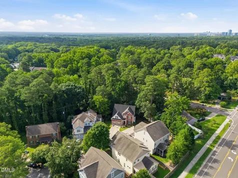 412 Thyme Place Raleigh NC 27609