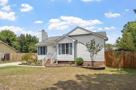 761 E Cardinal Drive Fuquay Varina NC 27526