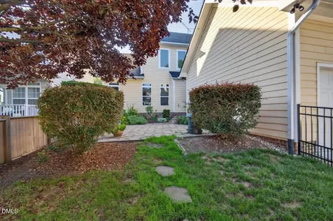 69 Fallenwood Lane Chapel Hill NC 27516