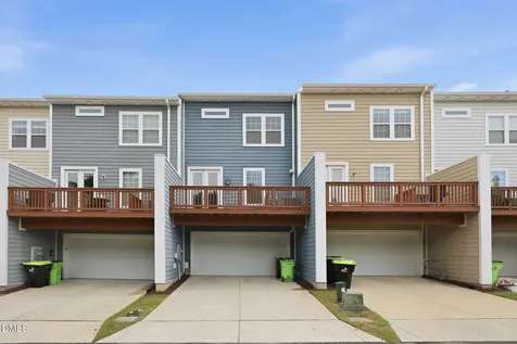 677 Grand Central Station Apex NC 27502
