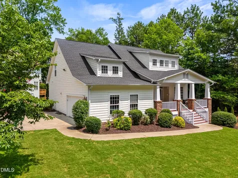 102 Mintawood Court Cary NC 27519