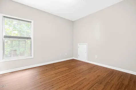 102 Mintawood Court Cary NC 27519