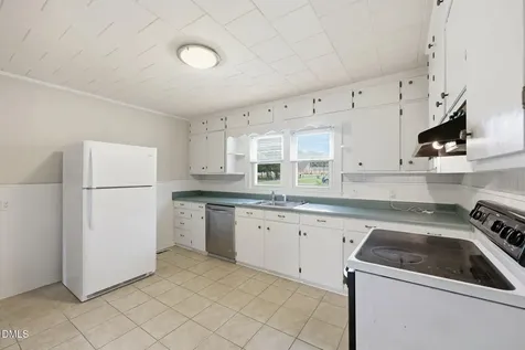 404 Glen Raven Road Burlington NC 27217