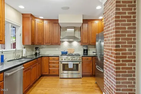 416 Brookside Drive Chapel Hill NC 27516