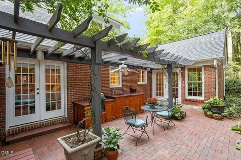 416 Brookside Drive Chapel Hill NC 27516