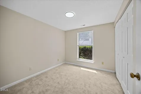 1621 River Knoll Drive Raleigh NC 27610