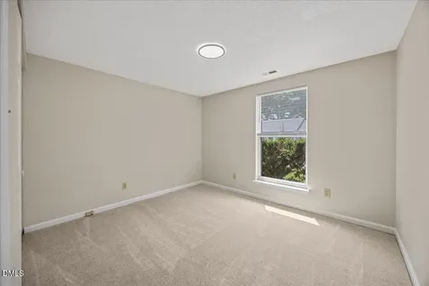 1621 River Knoll Drive Raleigh NC 27610