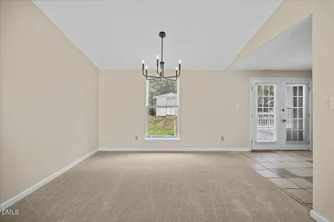 1621 River Knoll Drive Raleigh NC 27610