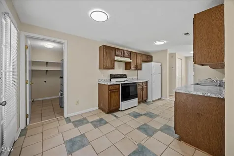 1621 River Knoll Drive Raleigh NC 27610