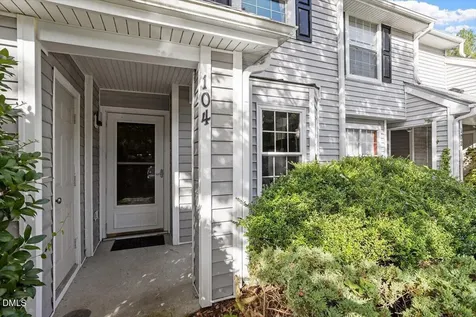 104 Sir Richard Lane Chapel Hill NC 27517