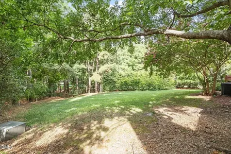 104 Sir Richard Lane Chapel Hill NC 27517