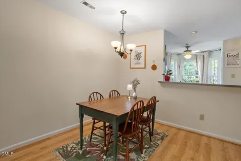 104 Sir Richard Lane Chapel Hill NC 27517