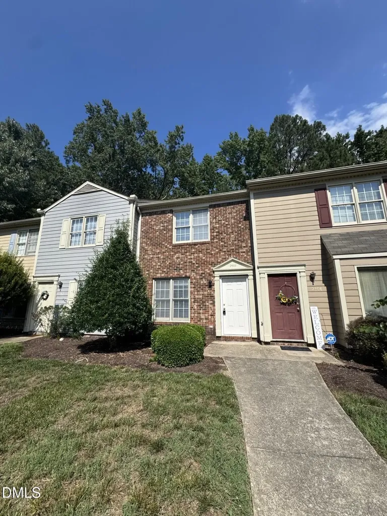 2910 Faversham Place Raleigh NC 27604