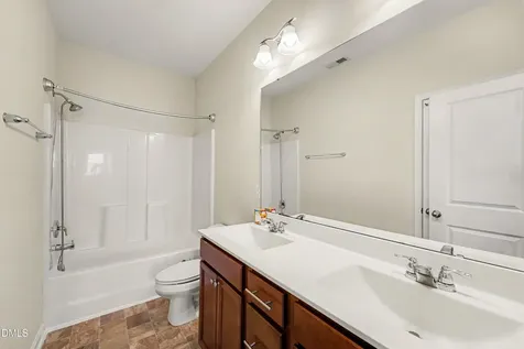 2917 Farmhouse Drive Apex NC 27502
