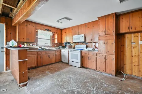 208 E C Street Erwin NC 28339
