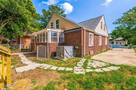 1321 Carolina Street E Wilson NC 27893