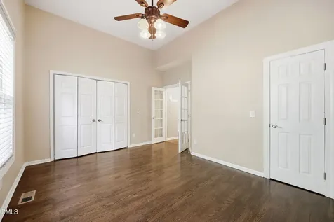 5128 Pinehall Wynd Raleigh NC 27604