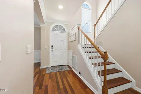 5128 Pinehall Wynd Raleigh NC 27604