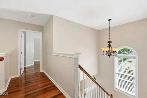 5128 Pinehall Wynd Raleigh NC 27604