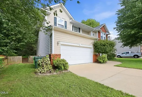 5128 Pinehall Wynd Raleigh NC 27604