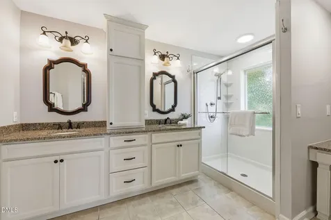 5128 Pinehall Wynd Raleigh NC 27604