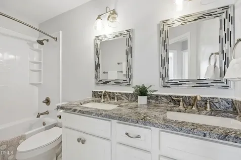 5128 Pinehall Wynd Raleigh NC 27604