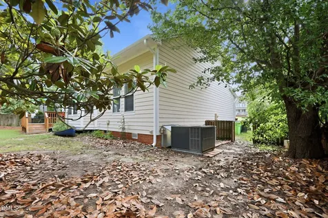 5128 Pinehall Wynd Raleigh NC 27604
