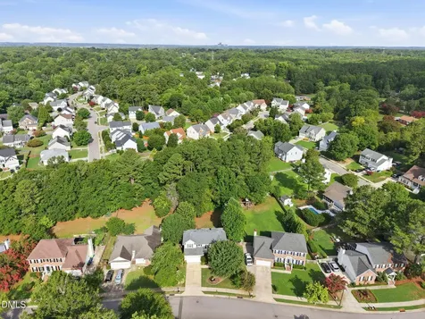 5128 Pinehall Wynd Raleigh NC 27604