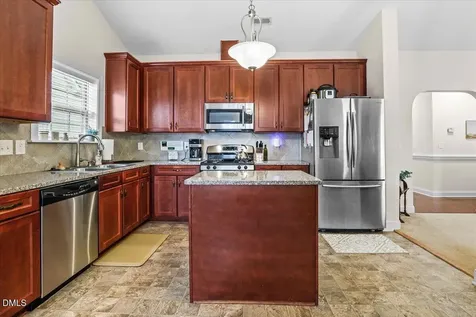 324 Lynshire Avenue Clayton NC 27527