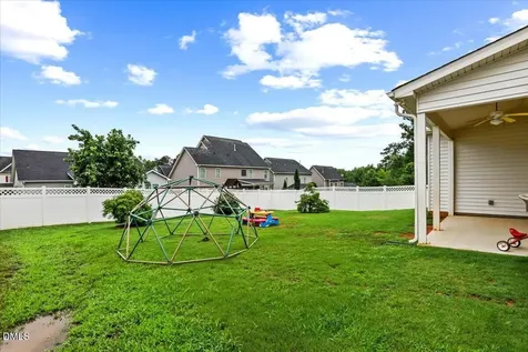 324 Lynshire Avenue Clayton NC 27527