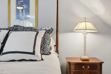 97603 Franklin Ridge Chapel Hill NC 27517