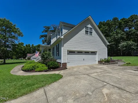 1229 Jogging Court Raleigh NC 27603