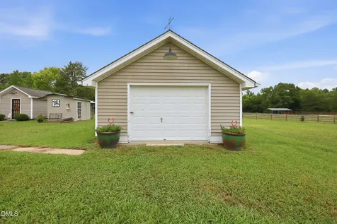 6673 Nc Highway 62 Burlington NC 27215