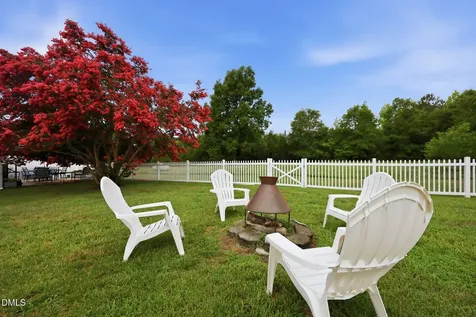 6673 Nc Highway 62 Burlington NC 27215