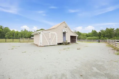 6673 Nc Highway 62 Burlington NC 27215
