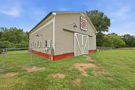 6673 Nc Highway 62 Burlington NC 27215