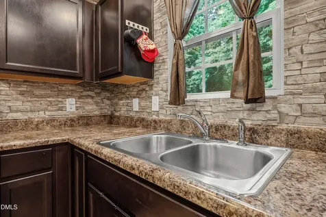 406 Carrie Court Burlington NC 27215