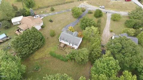 5704 Stone Crystal Drive Fuquay Varina NC 27526