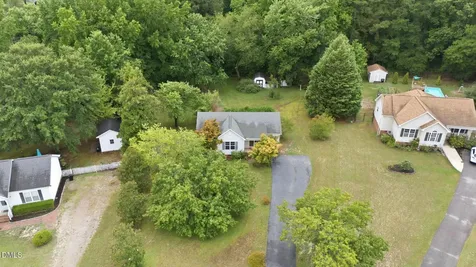 5704 Stone Crystal Drive Fuquay Varina NC 27526