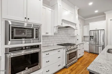 2405 Vetrina Way Apex NC 27502