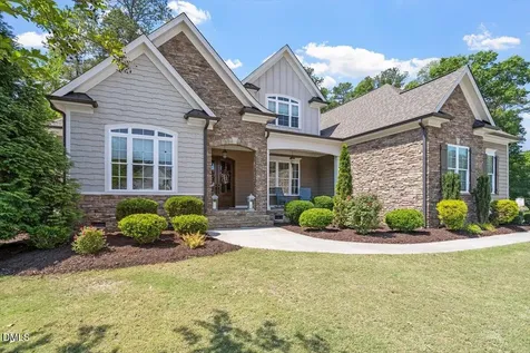 2405 Vetrina Way Apex NC 27502
