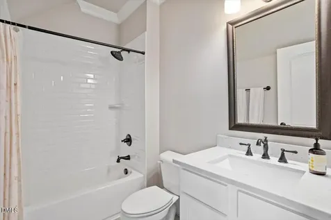 2405 Vetrina Way Apex NC 27502