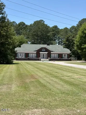 1202 E Cumberland Street Dunn NC 28334