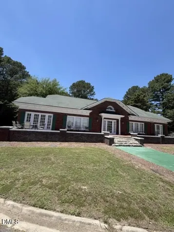 1202 E Cumberland Street Dunn NC 28334